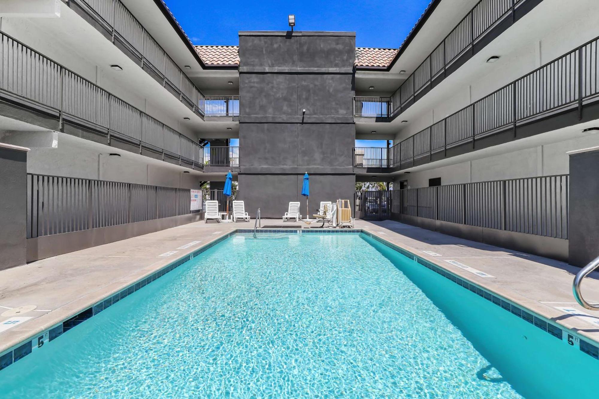 Motel 6-Escondido, Ca Kültér fotó